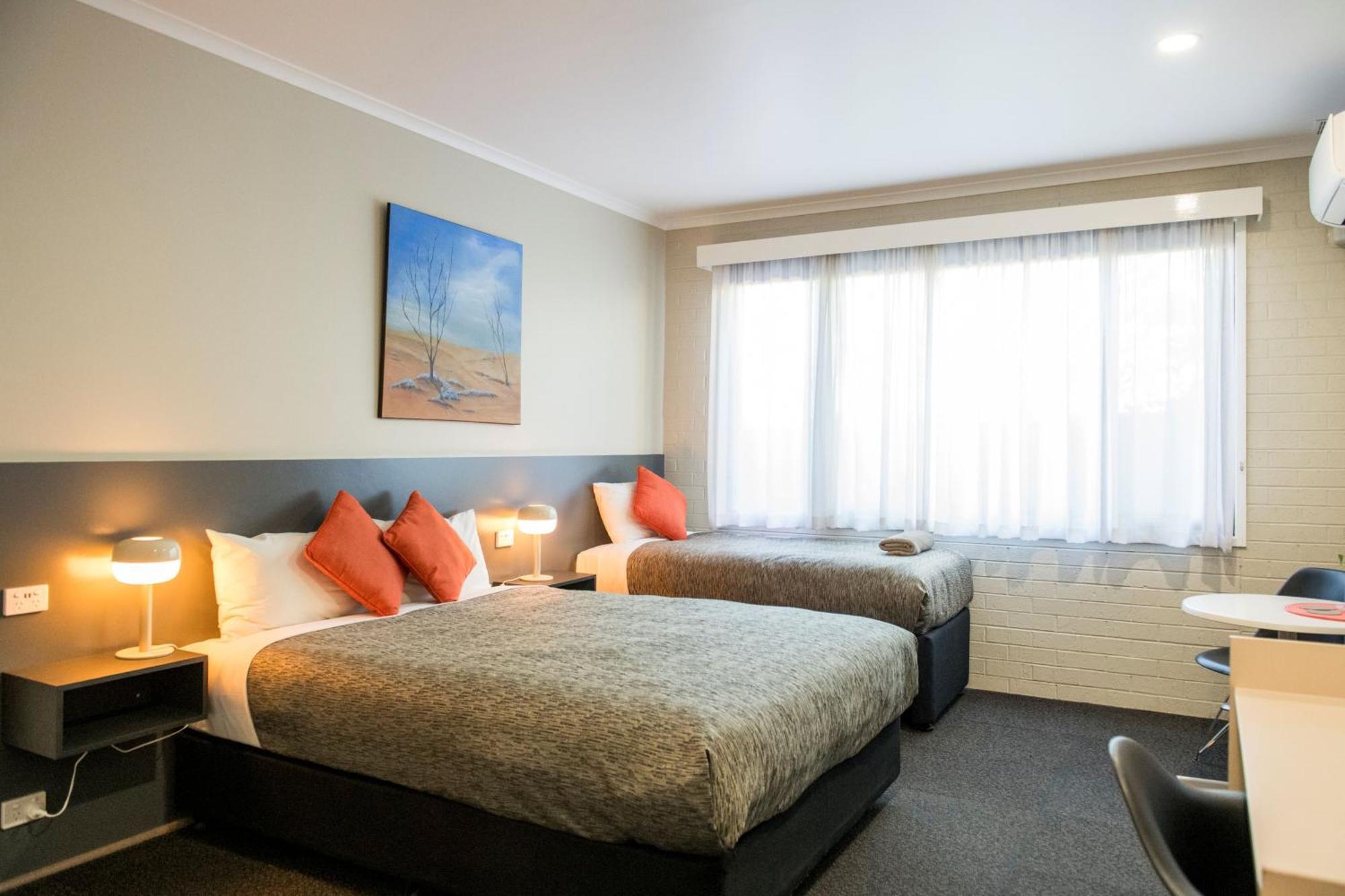 Central Deborah Motel ベンディゴ エクステリア 写真