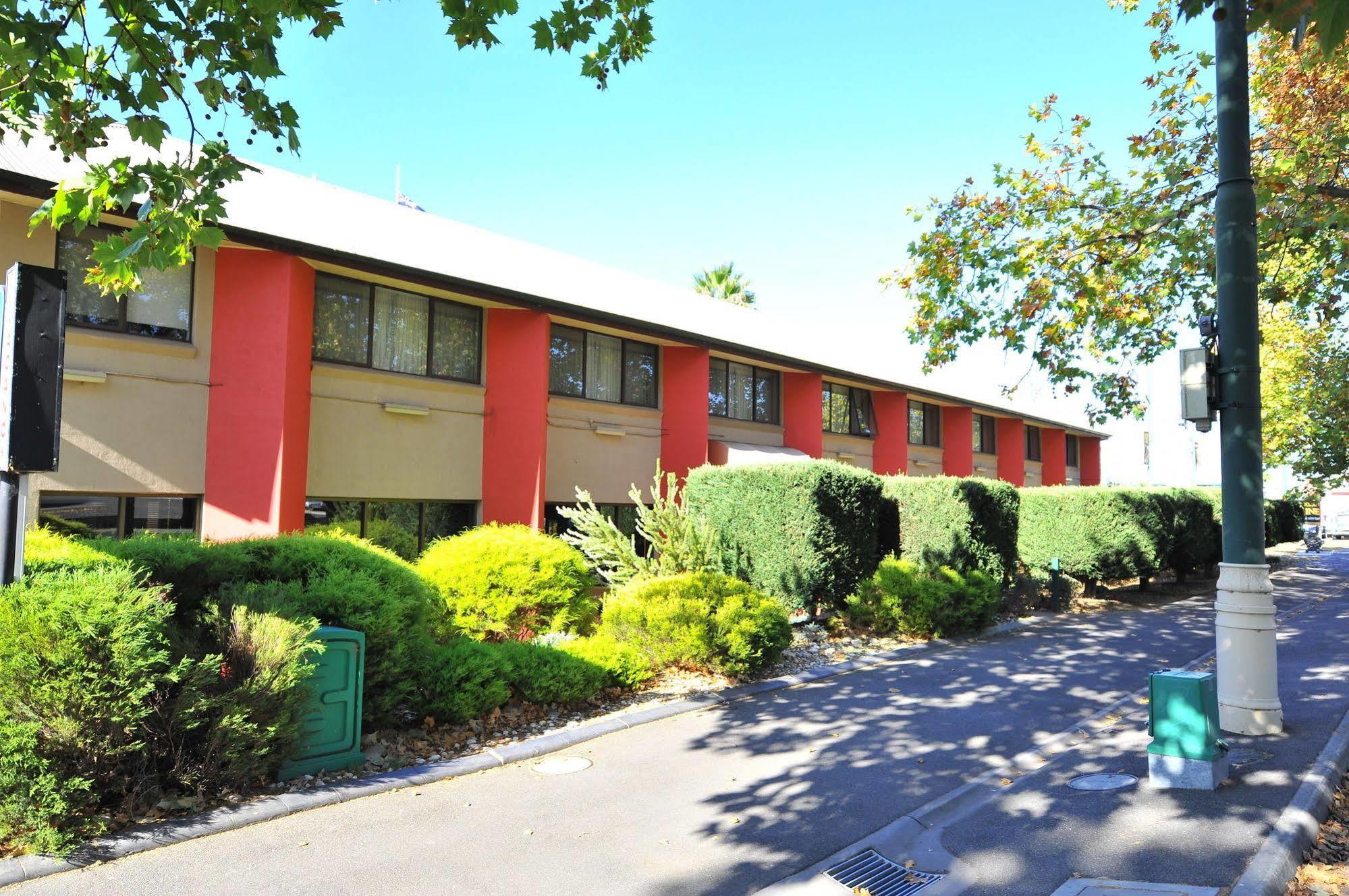 Central Deborah Motel ベンディゴ エクステリア 写真